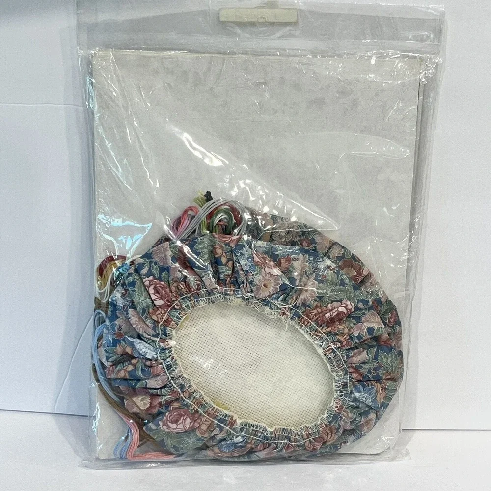 Janlynn Counted Cross Stitch Kit#140-11 Powder Room Pair Ruffles Cottage Country